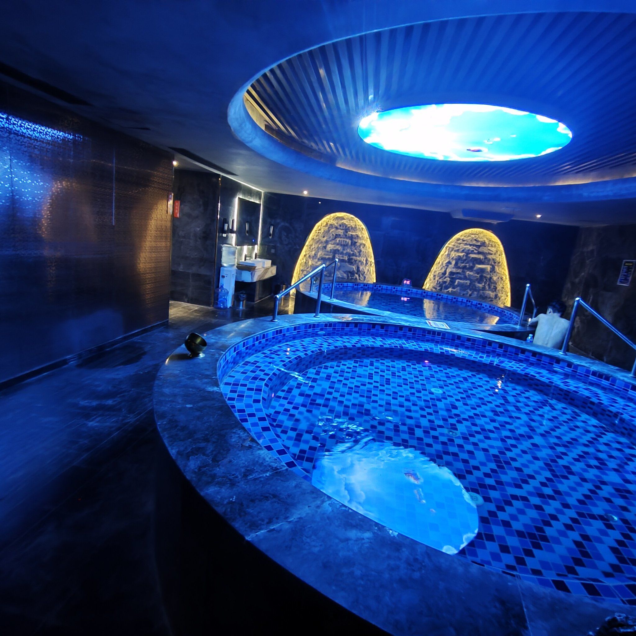 SPA，水疗桑拿设备